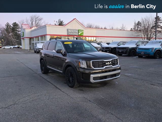 Used 2023 Kia Telluride S w/ S Sunroof Package