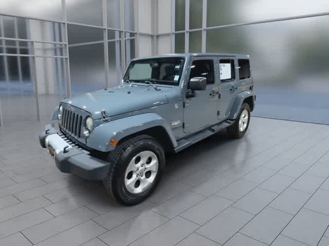 Used 2014 Jeep Wrangler Unlimited Sahara w/ Dual Top Group AWD/4WD image 4