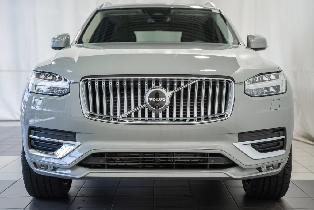 Used 2025 Volvo XC90 B6 Plus w/ Protection Package Premier AWD/4WD image 2