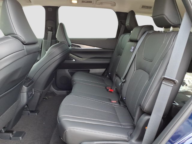 New 2027 INFINITI QX60 Luxe w/ Cargo Package AWD/4WD image 23