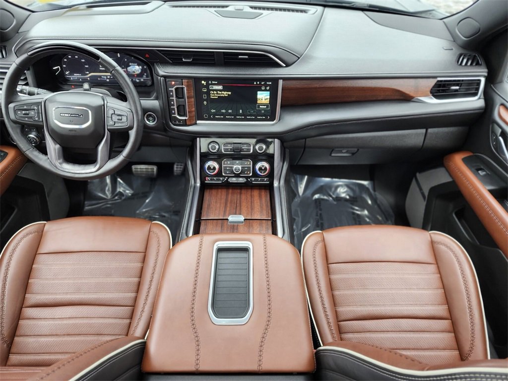Used 2023 GMC Yukon Denali Ultimate image 10