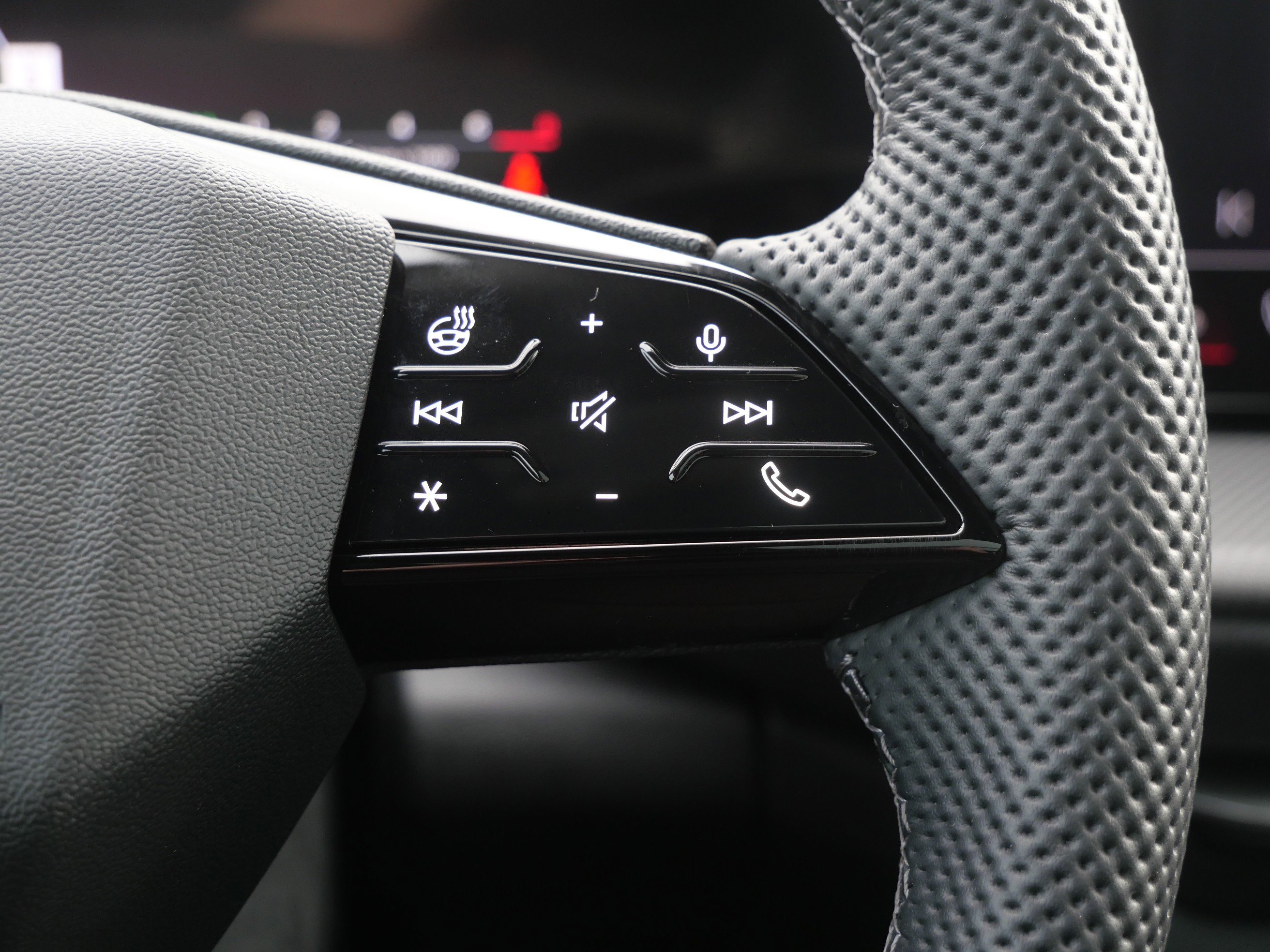 Used 2025 Audi SQ5 Premium Plus image 21