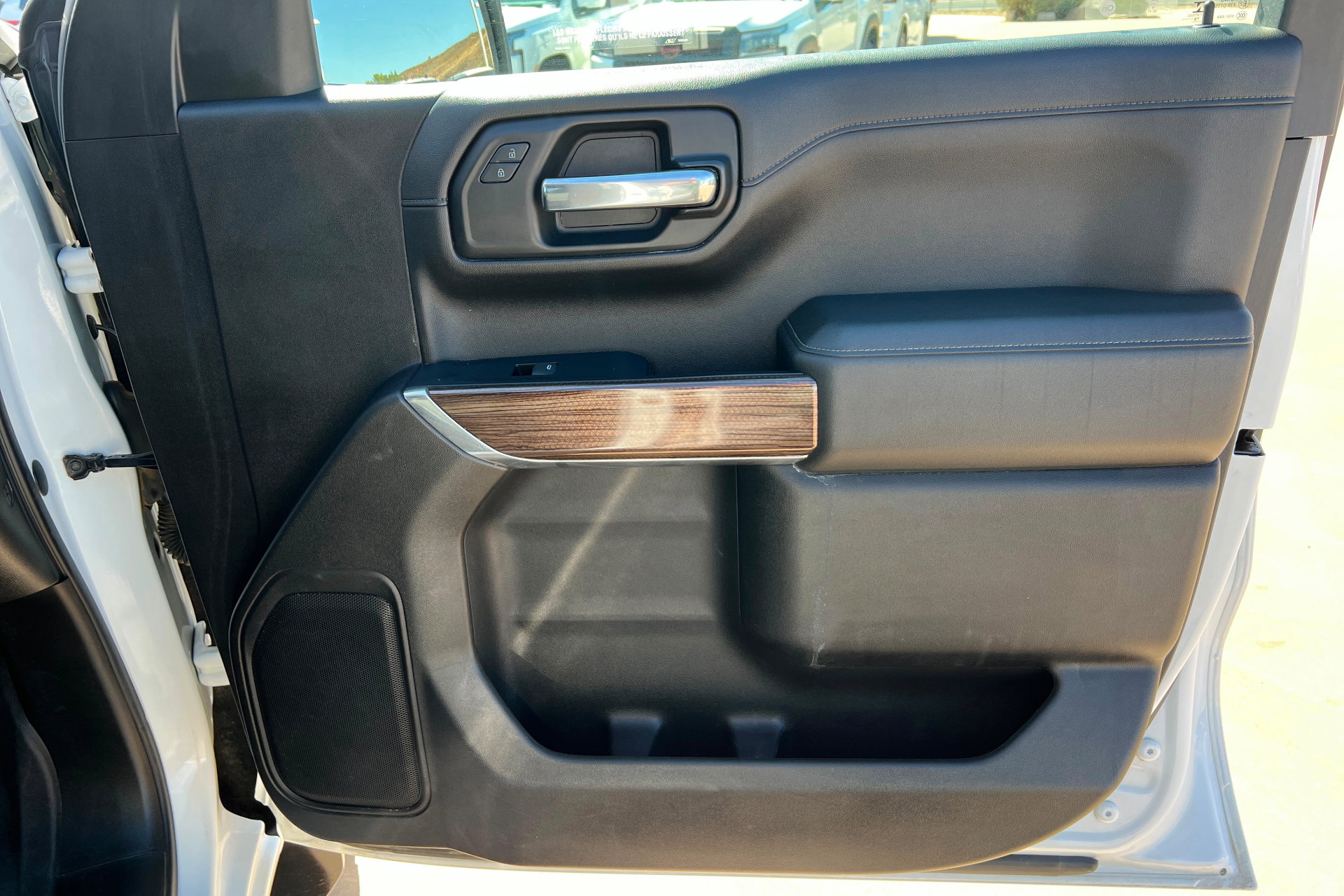 Used 2019 Chevrolet Silverado 1500 LT w/ True North Edition AWD/4WD image 23