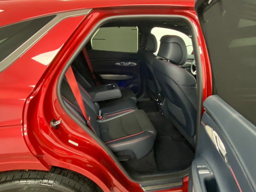 Used 2023 Genesis GV70 2.5T w/ Sport Prestige Package image 40