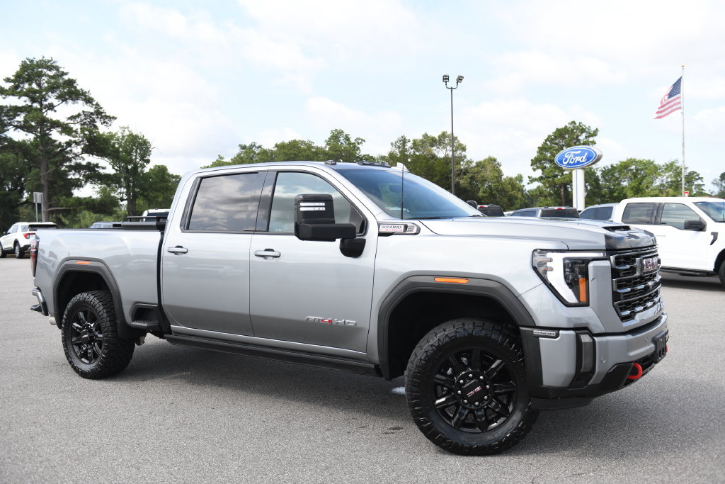 Used 2024 GMC Sierra 2500 AT4 w/ AT4 Premium Plus Package