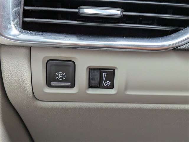 Used 2021 Cadillac XT4 Premium Luxury w/ Driver Awareness Package image 25