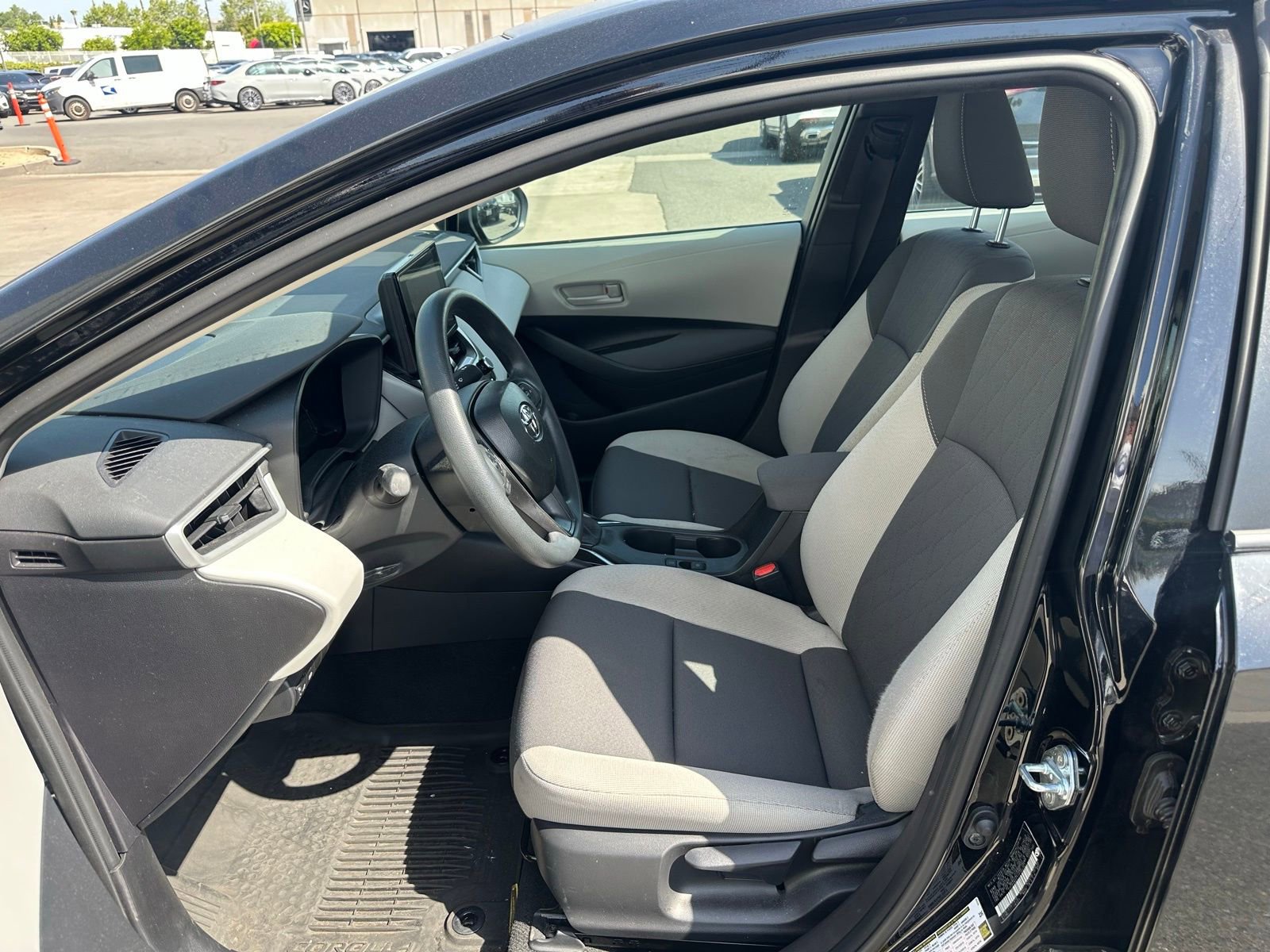 Used 2026 Toyota Corolla LE image 2