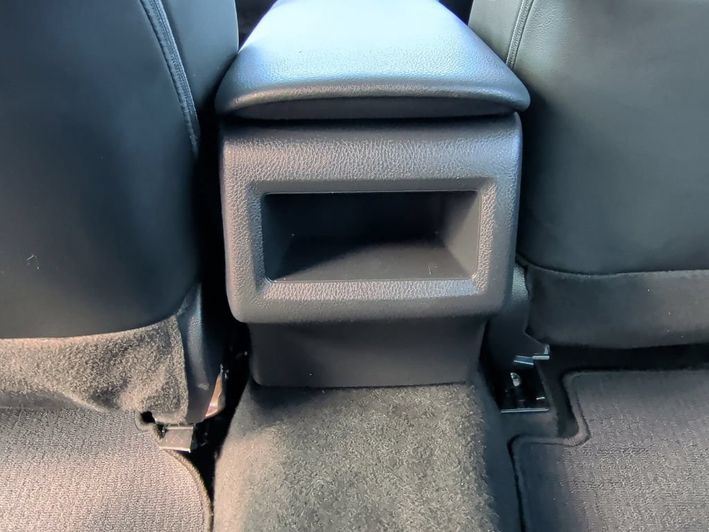 Used 2022 Toyota Camry SE FWD image 35
