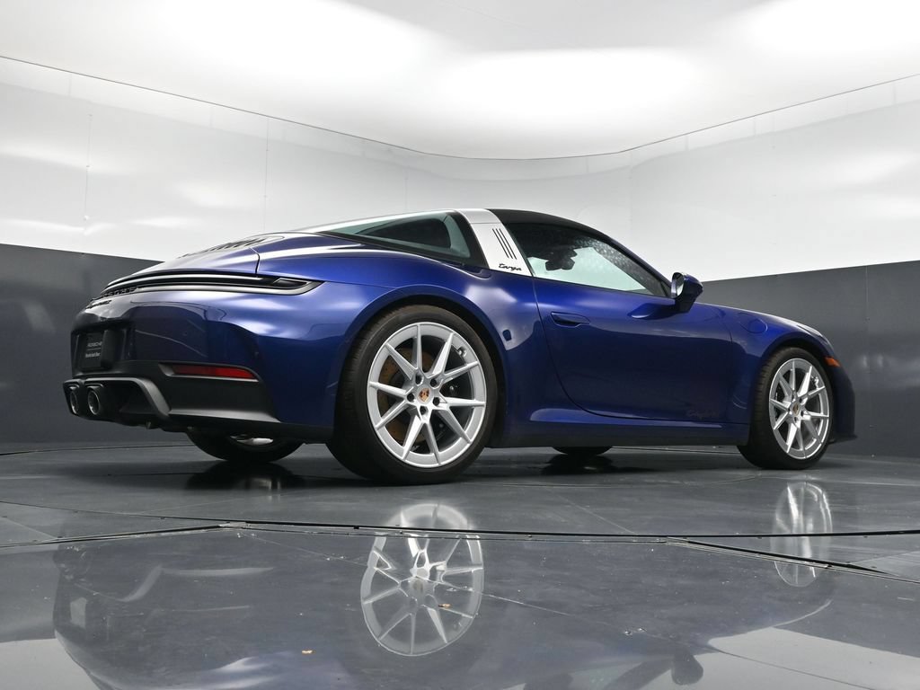 Certified 2025 Porsche 911 Targa 4 GTS AWD/4WD image 27