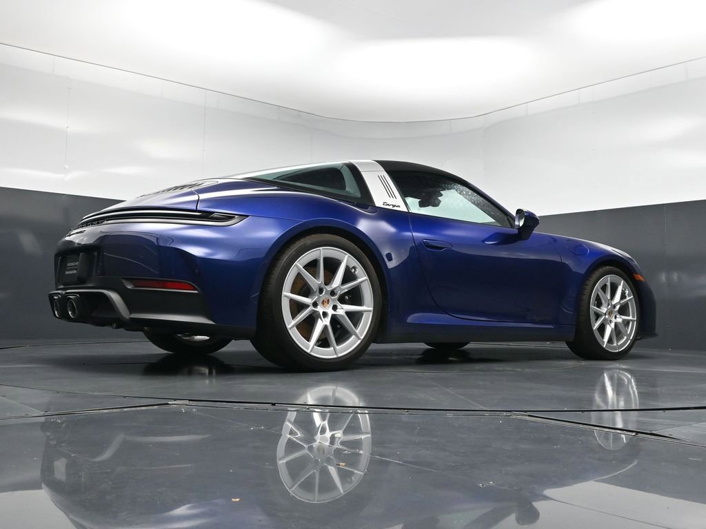 Certified 2025 Porsche 911 Targa 4 GTS AWD/4WD image 27