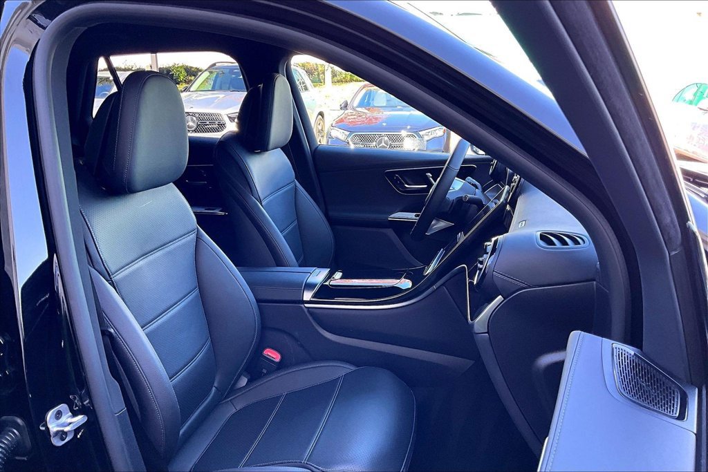 Used 2023 Mercedes-Benz GLC 300 4MATIC image 7