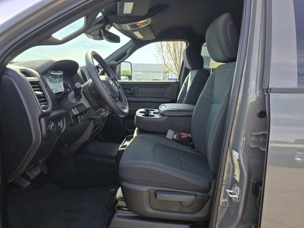 New 2026 RAM 2500 Tradesman AWD/4WD image 9