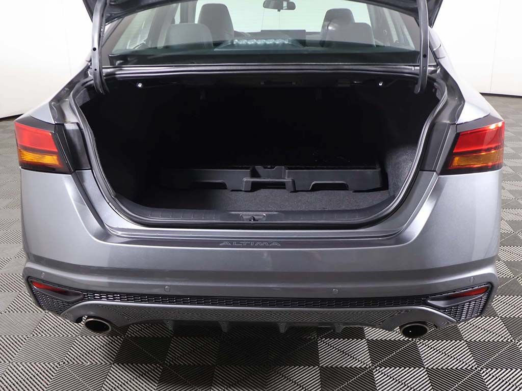 Used 2024 Nissan Altima 2.5 SL AWD/4WD image 16