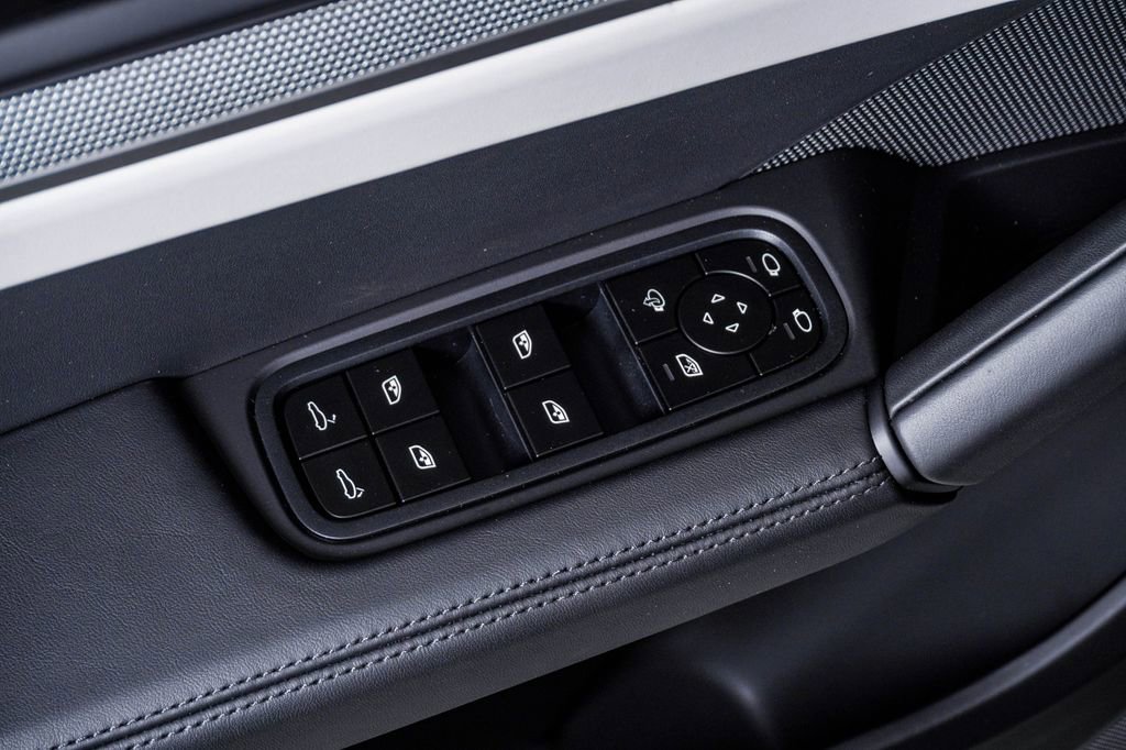 New 2026 Porsche Cayenne S image 26