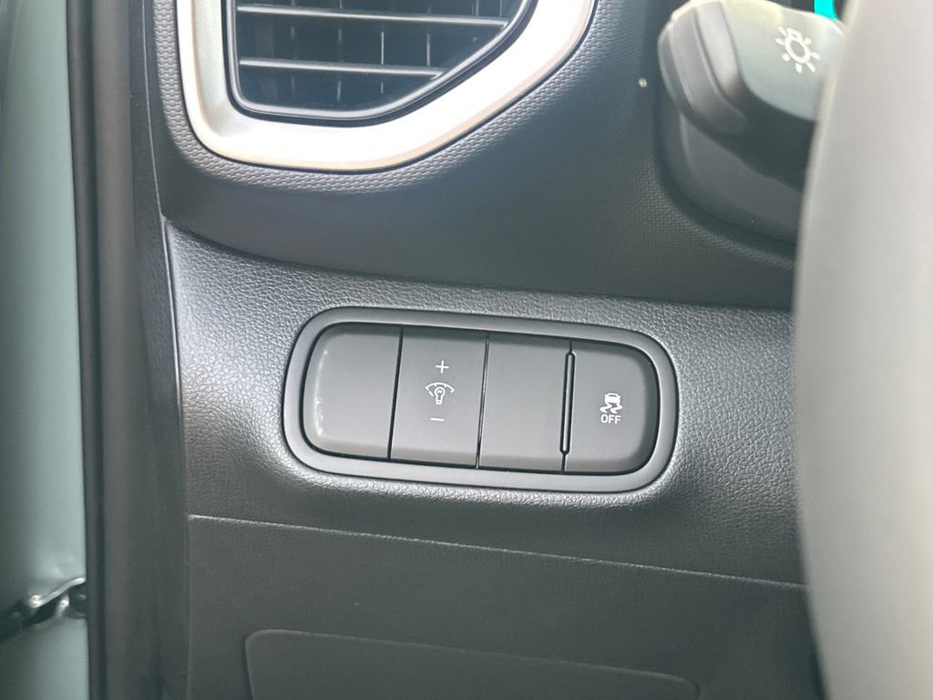 New 2026 Hyundai Venue SEL image 16