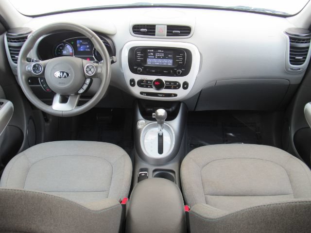 Used 2017 Kia Soul EV-e FWD image 3