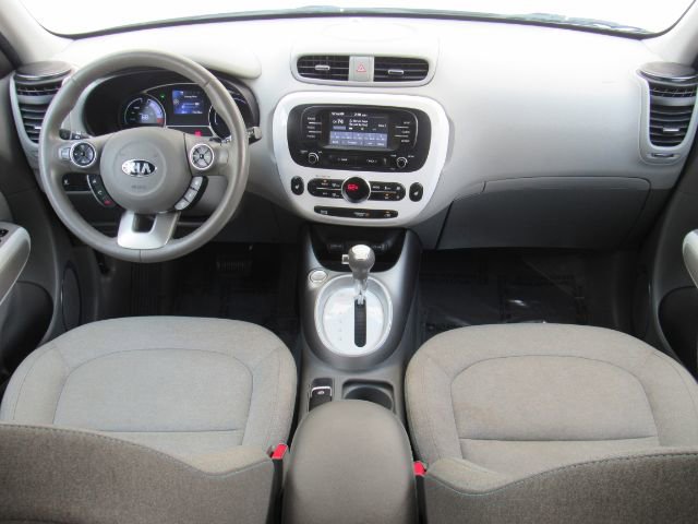 Used 2017 Kia Soul EV-e image 3