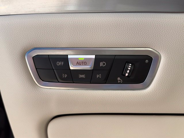 Certified 2023 BMW ALPINA XB7 AWD/4WD image 12