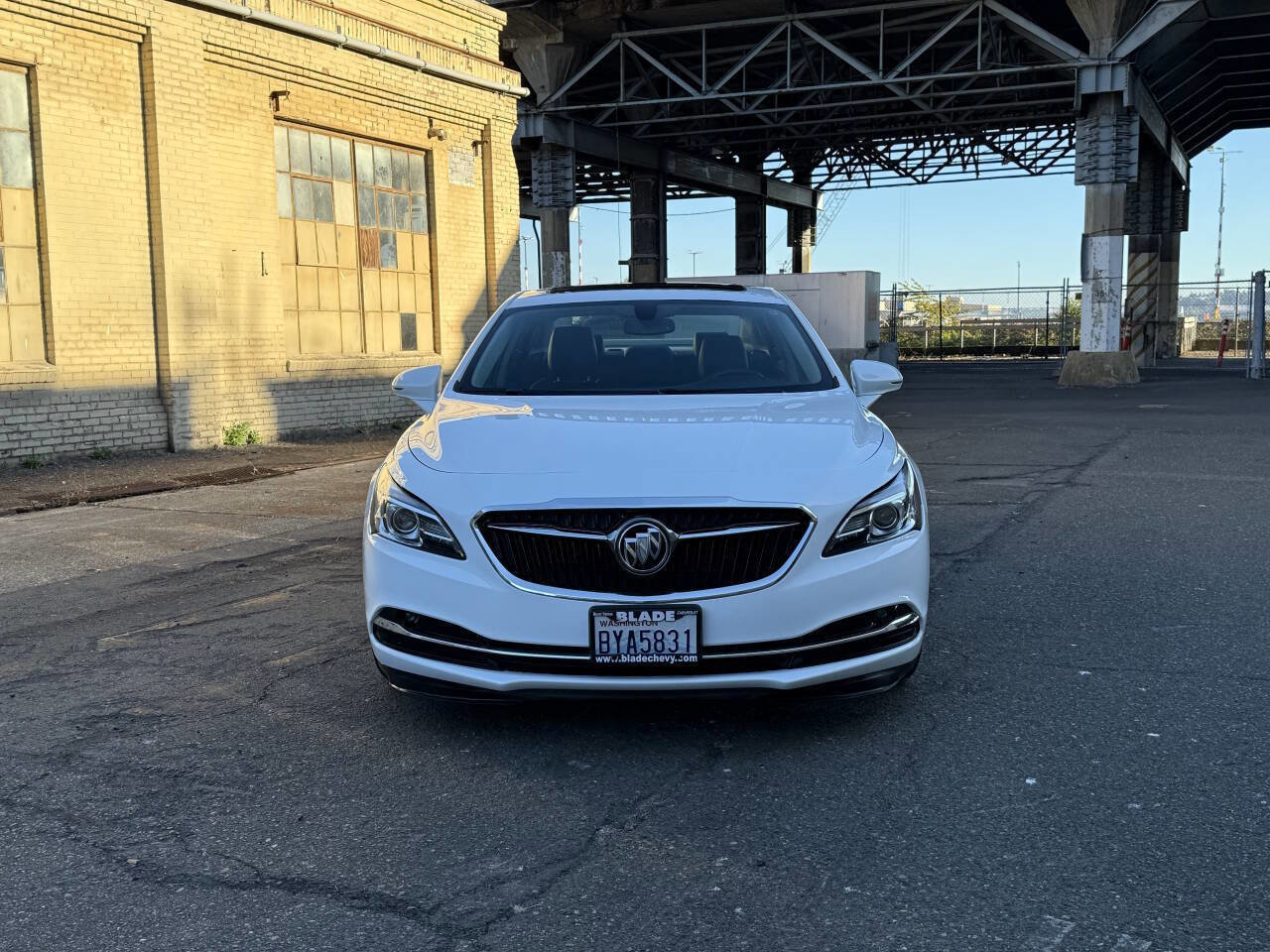 Used 2019 Buick LaCrosse Essence image 15