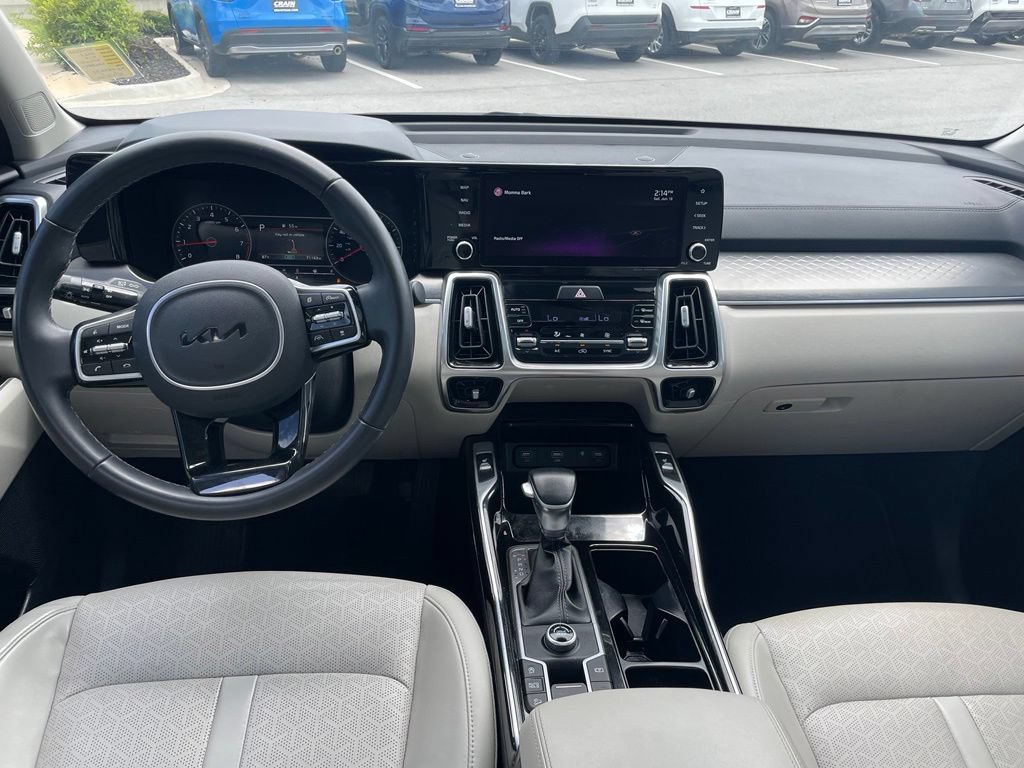 Used 2022 Kia Sorento SX FWD image 24