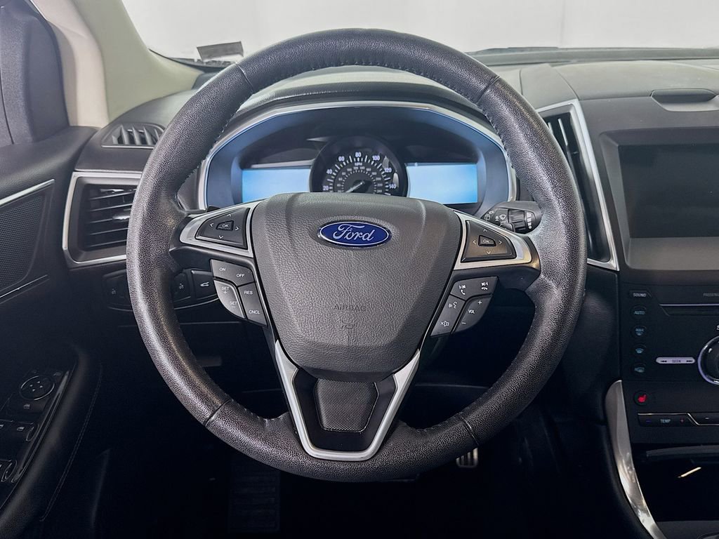 Used 2016 Ford Edge Sport w/ Technology Package image 11