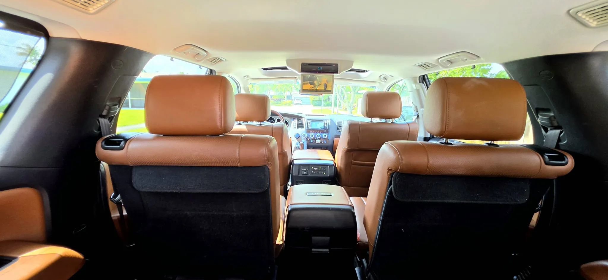Used 2015 Toyota Sequoia Platinum RWD image 11