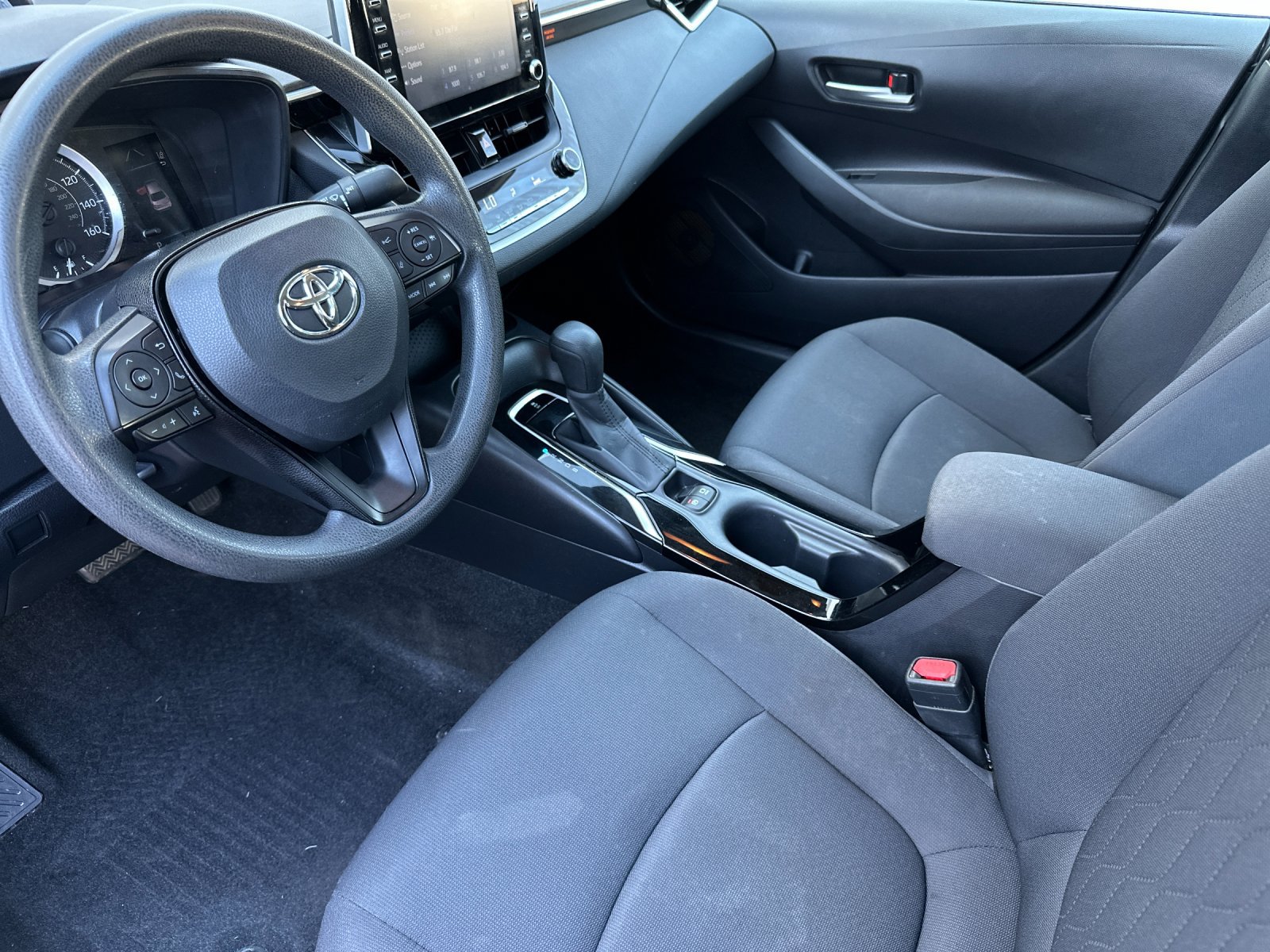 Used 2020 Toyota Corolla LE FWD image 10