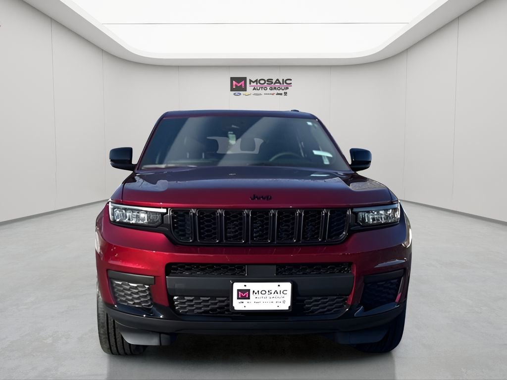 New 2025 Jeep Grand Cherokee L Altitude image 9