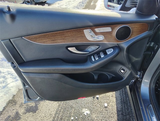 Used 2020 Mercedes-Benz GLC 300 GLC 300 image 11