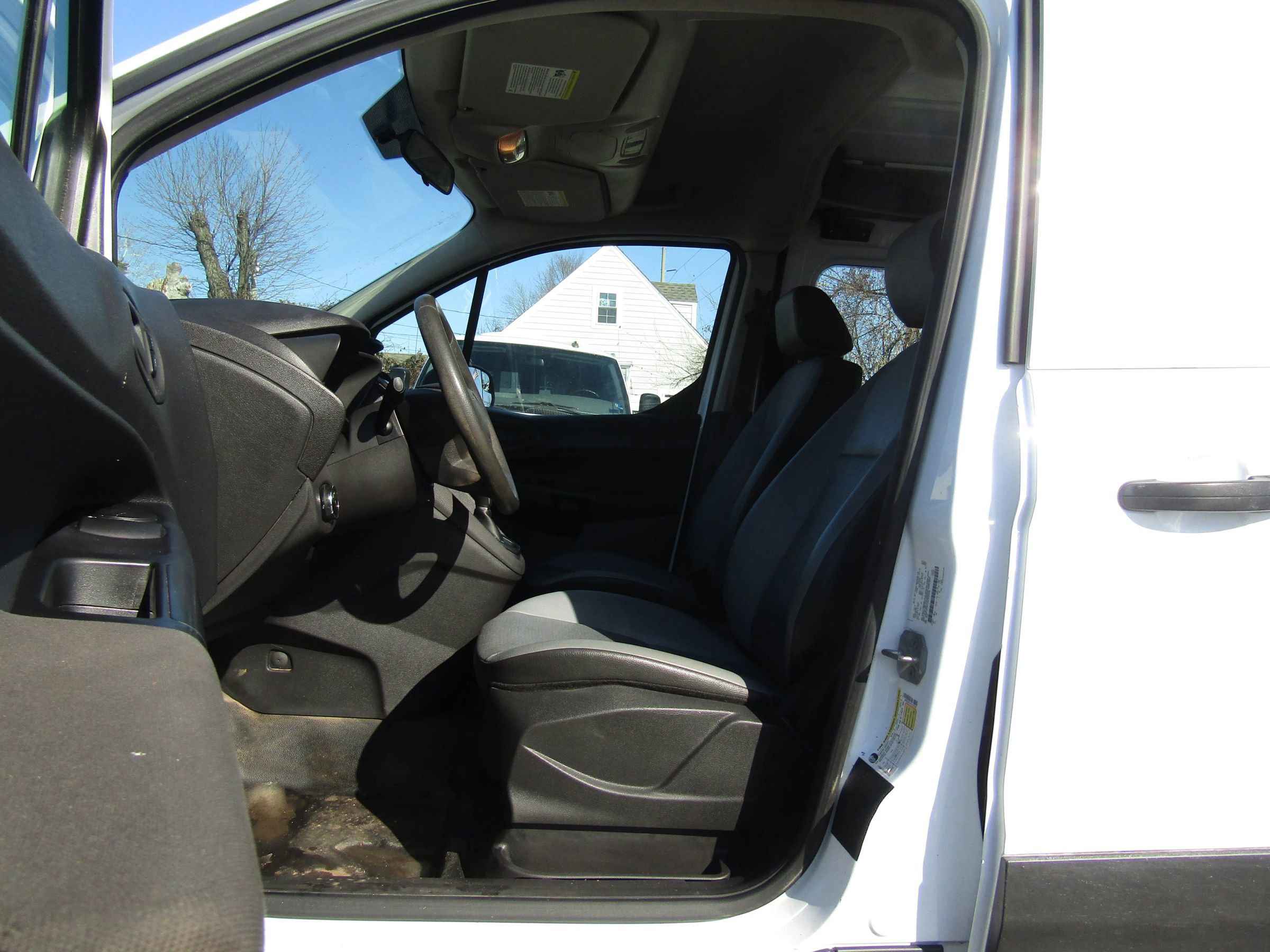 Used 2016 Ford Transit Connect XL image 13