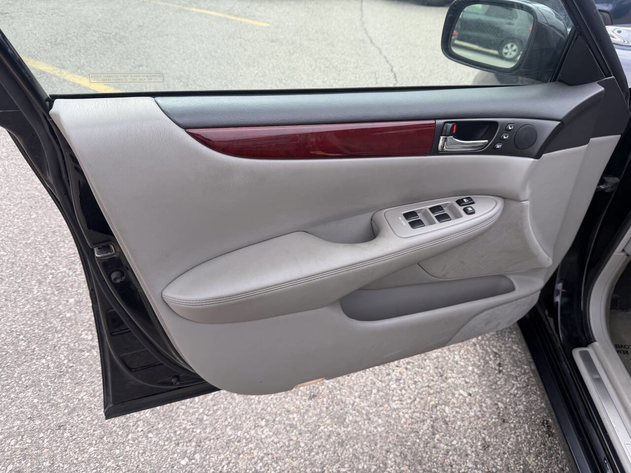 Used 2003 Lexus ES 330 FWD image 4