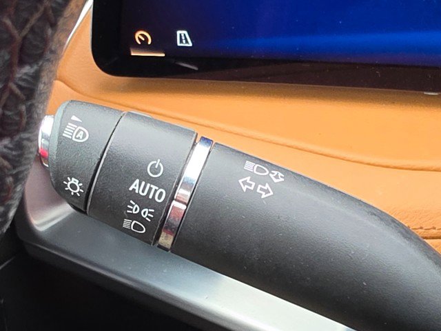 Used 2024 Cadillac XT4 Premium Luxury AWD/4WD image 40