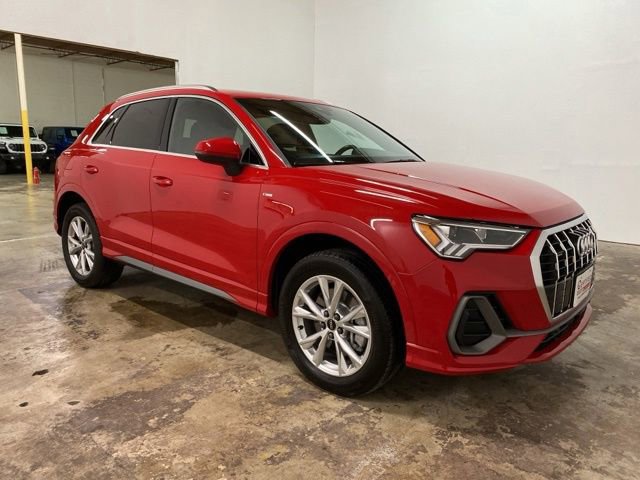 Used 2023 Audi Q3 2.0T Premium w/ Convenience Package AWD/4WD image 7