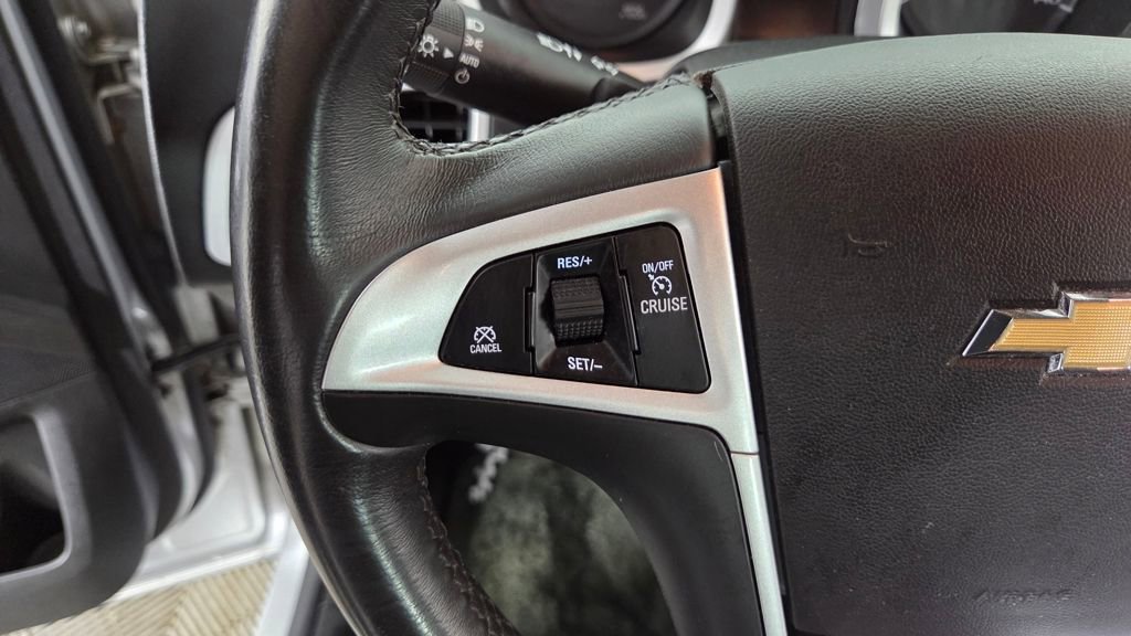 Used 2015 Chevrolet Equinox LT w/ Driver Convenience Package image 17