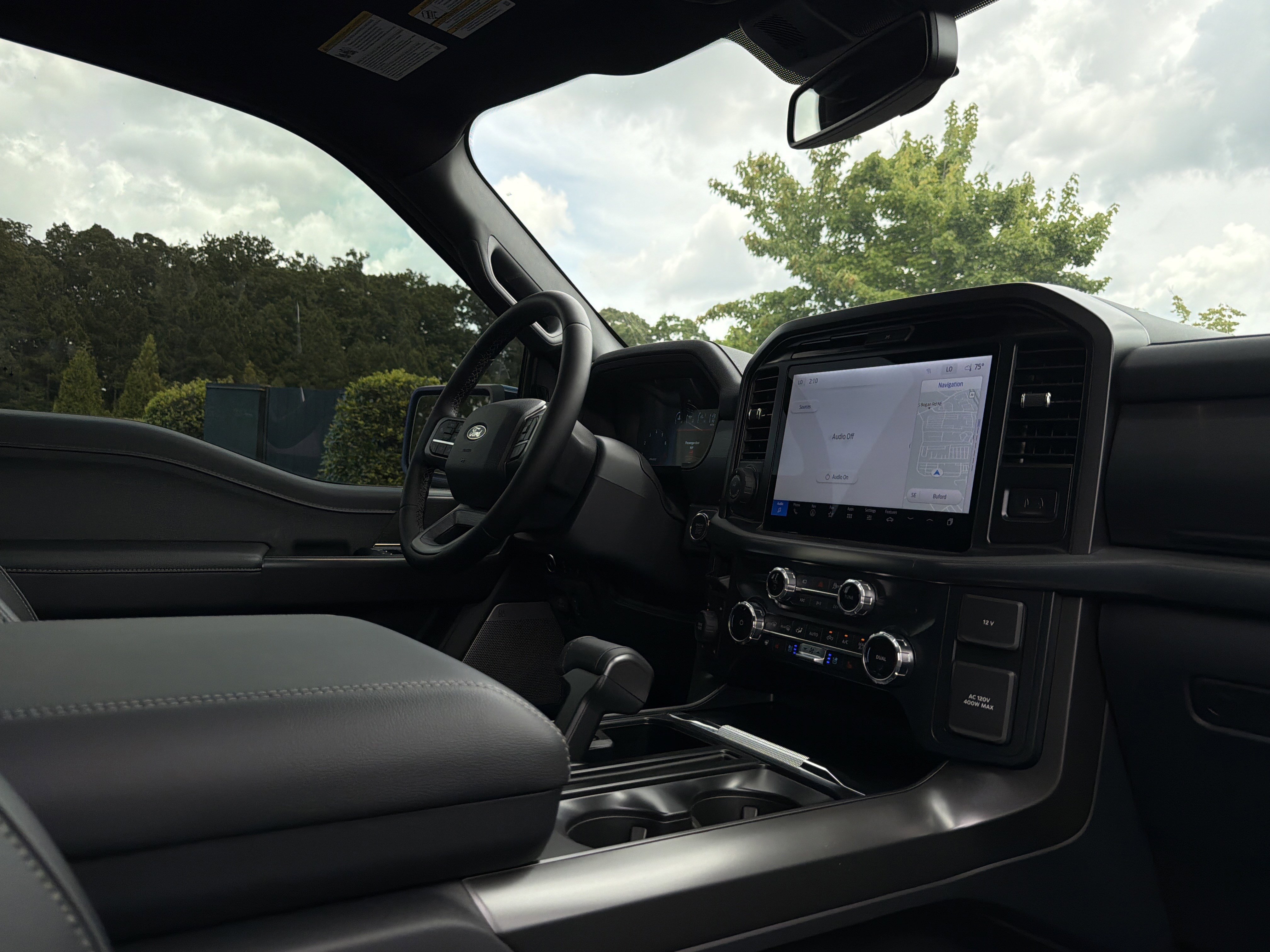 Used 2025 Ford F150 Lariat AWD/4WD image 6