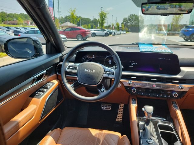 Certified 2025 Kia Telluride SX Prestige X-Line AWD/4WD image 8