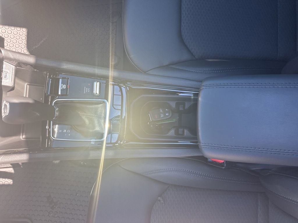 New 2025 Jeep Compass Latitude w/ Sun & Sound Group image 29