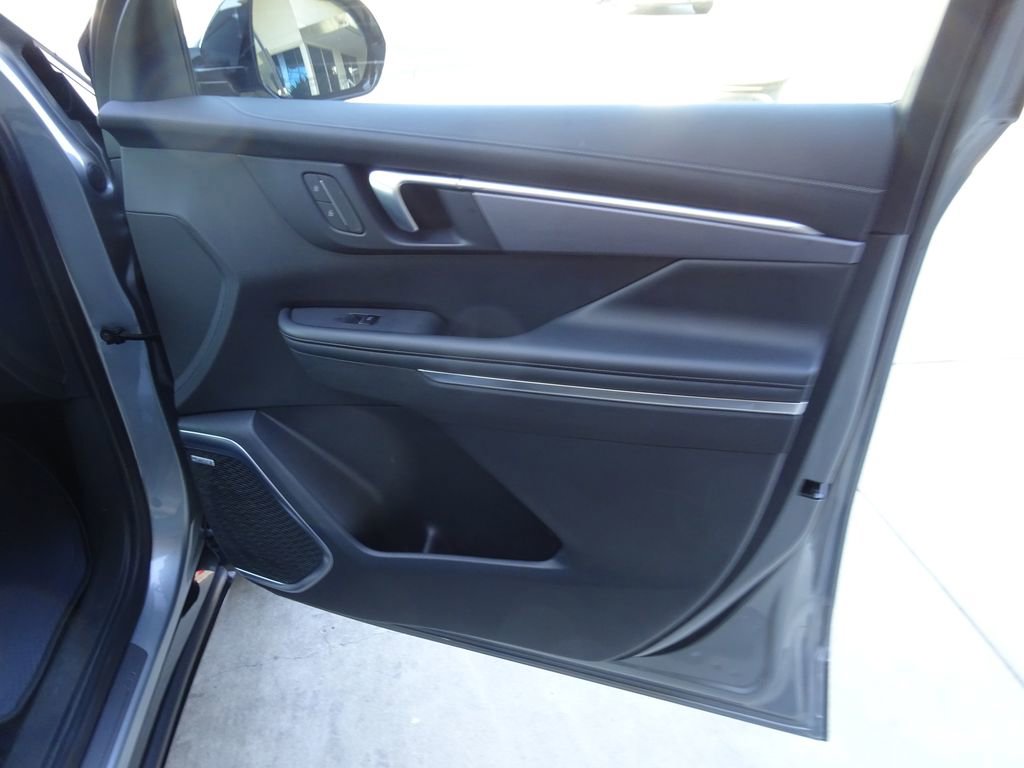 Certified 2025 Buick Enclave Sport Touring image 34