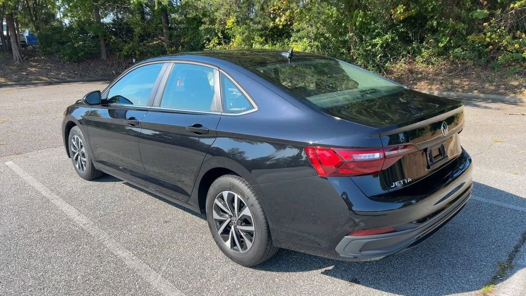 Used 2024 Volkswagen Jetta S image 40