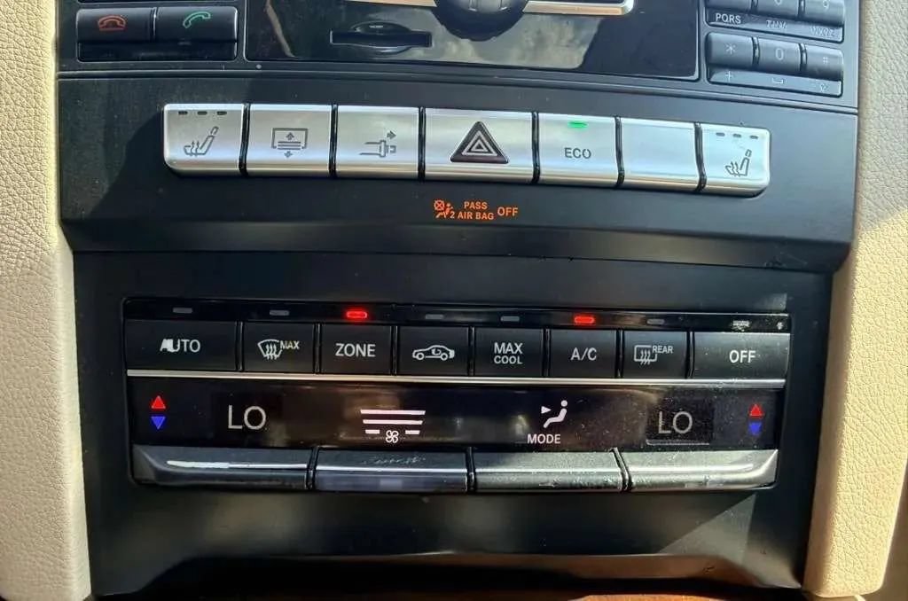 Used 2014 Mercedes-Benz E 350 Coupe w/ Premium 1 Package image 18