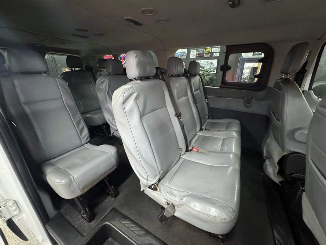 Used 2017 Ford Transit 350 XL RWD image 7
