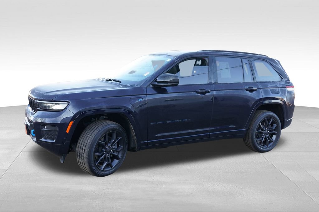 Used 2023 Jeep Grand Cherokee 30th Anniversary AWD/4WD image 10