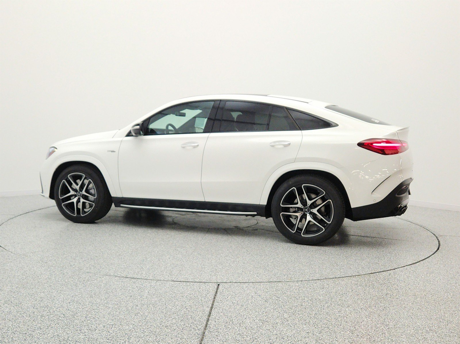 New 2026 Mercedes-Benz GLE 53 AMG 4MATIC Coupe image 8