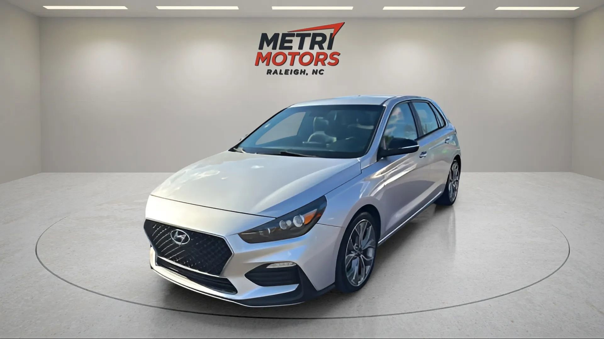 Used 2019 Hyundai Elantra GT N Line image 2