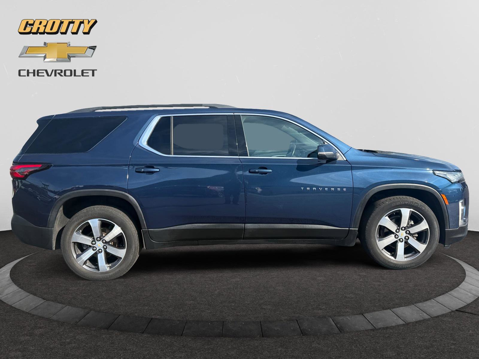 Certified 2022 Chevrolet Traverse LT w/ LT Premium Package image 6