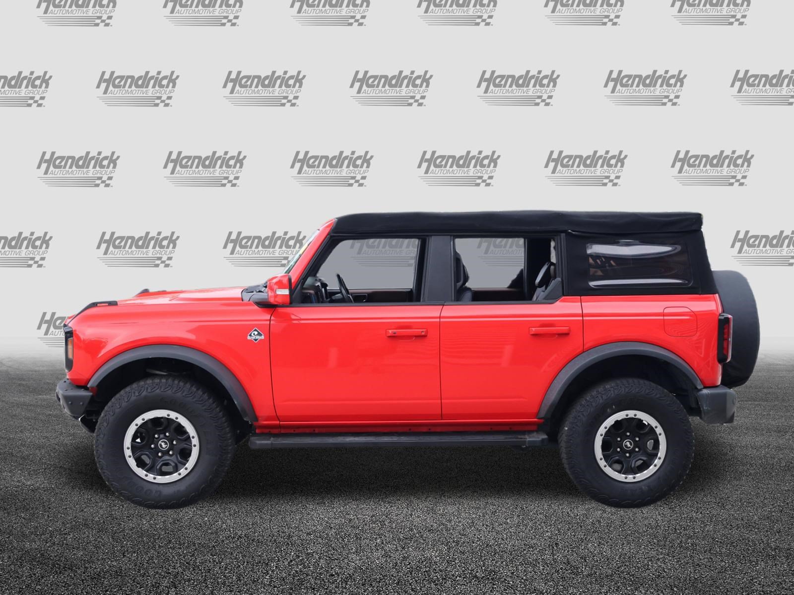 Used 2022 Ford Bronco Outer Banks w/ Sasquatch Package AWD/4WD image 6