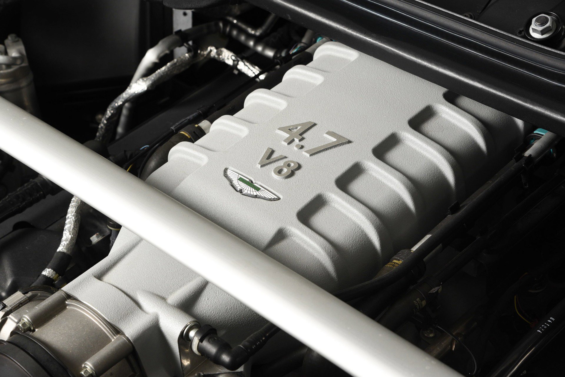 Used 2013 Aston Martin V8 Vantage Coupe image 35