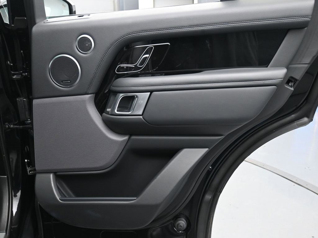 Used 2022 Land Rover Range Rover Westminster Edition image 25