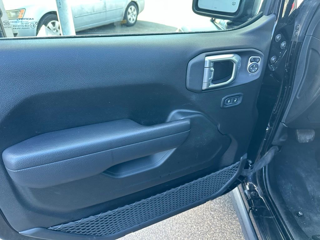 Used 2022 Jeep Wrangler Unlimited Rubicon 4xe w/ Cold Weather Group image 11