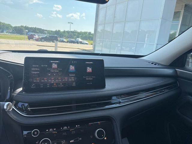 Used 2023 INFINITI QX60 Luxe w/ Cargo Package AWD/4WD image 23